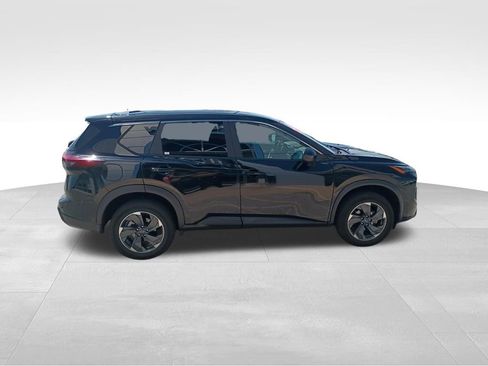 Used 2025 Nissan Rogue SV AWD/4WD image 8