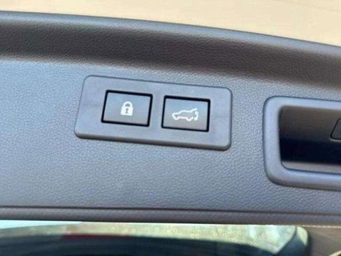 Used 2024 Subaru Forester Premium image 20