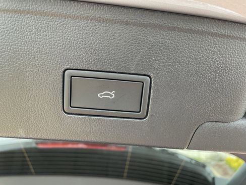 New 2026 Volkswagen Atlas Cross Sport SEL Premium R-Line image 10