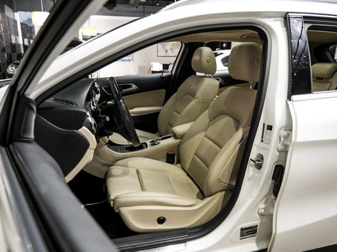 Used 2019 Mercedes-Benz GLA 250 image 29