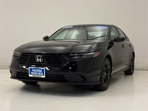 Certified 2025 Honda Accord SE image 2