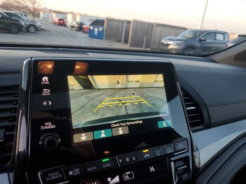 Used 2024 Honda Odyssey Sport image 21