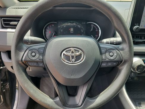 Used 2024 Toyota RAV4 XLE FWD image 18