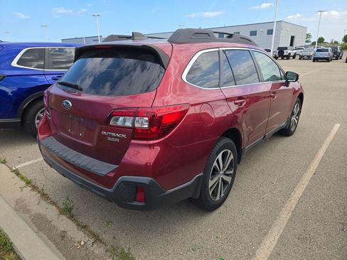 Used 2019 Subaru Outback 3.6R Limited w/ Popular Package #2 AWD/4WD image 3