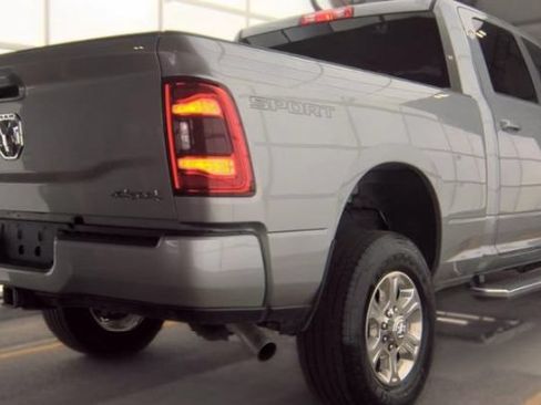 Used 2024 RAM 2500 Big Horn w/ Safety Group AWD/4WD image 3
