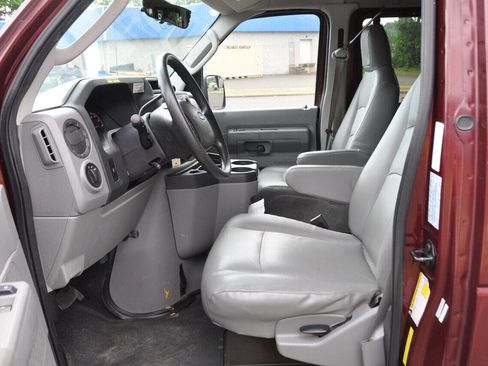 Used 2010 Ford E-350 and Econoline 350 XL image 20