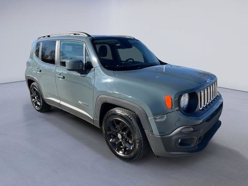Used 2017 Jeep Renegade Latitude image 9