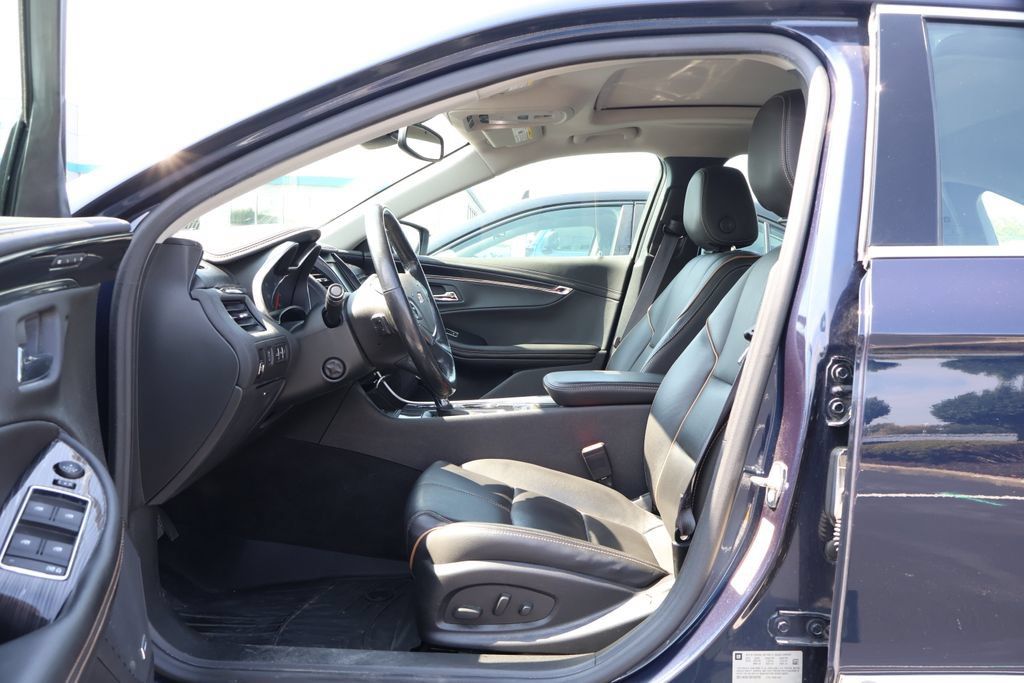Used 2016 Chevrolet Impala LTZ w/ Enhanced Convenience Package FWD image 10
