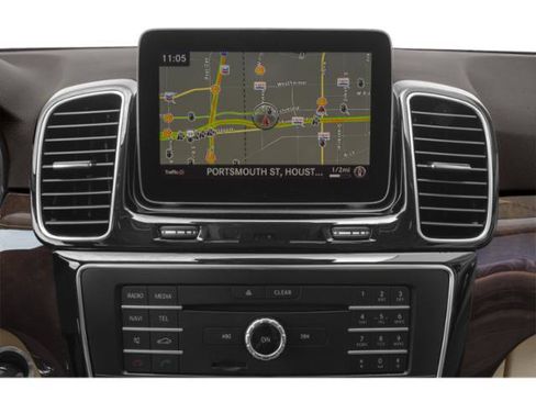 Used 2019 Mercedes-Benz GLE 400 4MATIC image 19