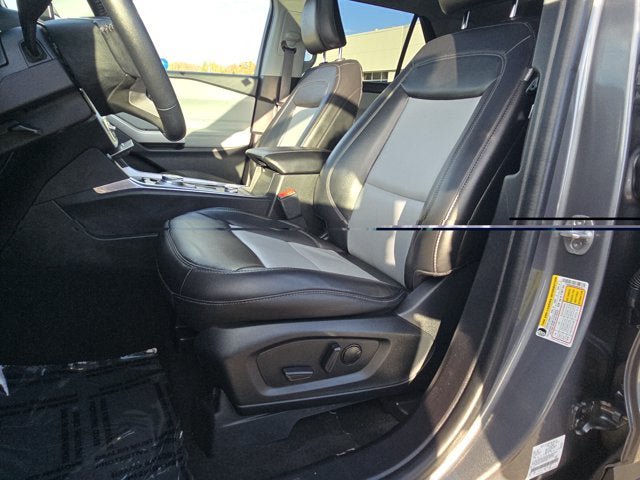 Used 2022 Ford Explorer XLT w/ Equipment Group 202A AWD/4WD image 20