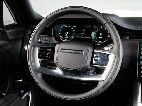 New 2025 Land Rover Range Rover SE image 12