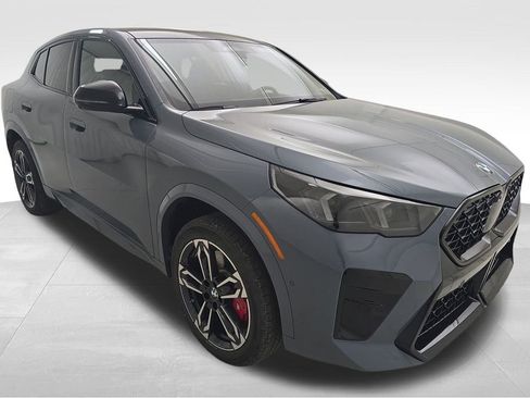 New 2026 BMW X2 xDrive28i w/ Technology Package image 2