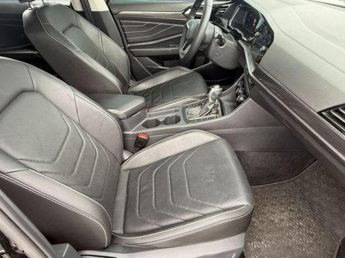 Used 2022 Volkswagen Jetta SEL image 19