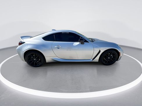 Used 2022 Toyota GR86 Premium w/ ALL Weather Mat Package (TMS) RWD image 9