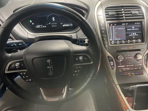 Used 2019 Lincoln Nautilus Reserve w/ Ultimate Package image 9