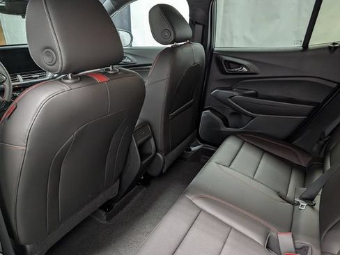 New 2026 Chevrolet Trax RS w/ Sunroof Package FWD image 15