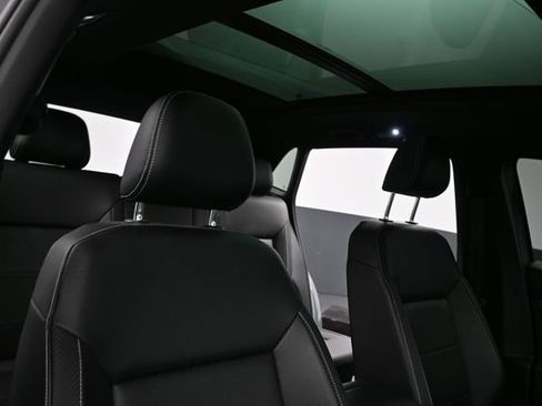 Used 2021 Volkswagen Atlas Cross Sport SE w/ Panoramic Sunroof Package AWD/4WD image 30