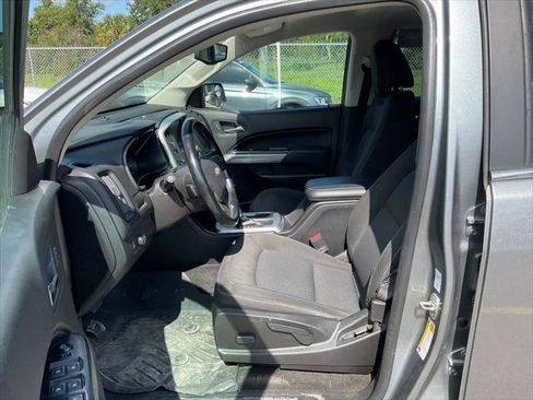 Used 2018 Chevrolet Colorado LT w/ LT Convenience Package RWD image 18