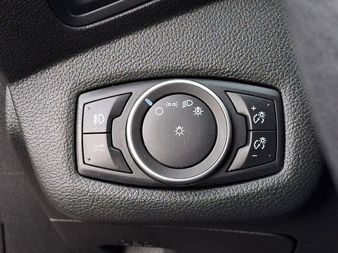 Used 2017 Ford Escape SE w/ SE Cold Weather Package image 22