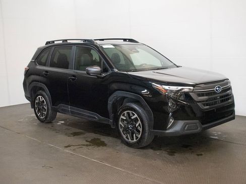 Used 2026 Subaru Forester Premium AWD/4WD image 1