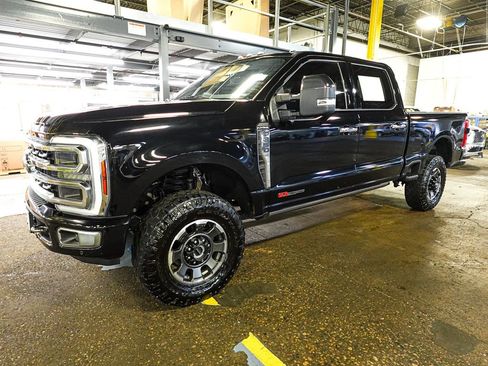 Used 2024 Ford F350 Platinum w/ Tremor Off-Road Package AWD/4WD image 3
