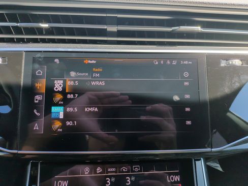 Used 2024 Audi Q8 Premium Plus w/ Premium Plus Package image 23