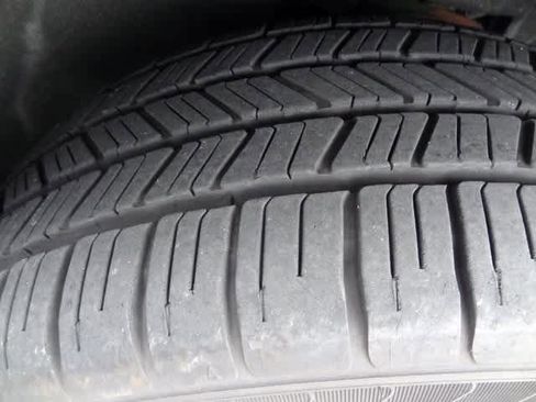 Used 2017 Chevrolet Suburban Premier image 14