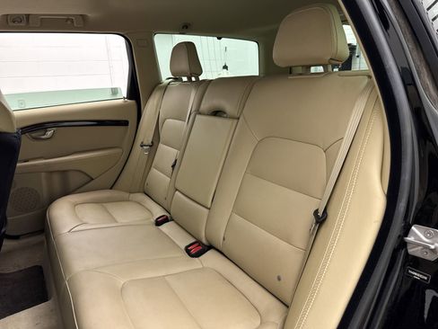 Used 2016 Volvo XC70 T5 Premier w/ Convenience Package image 22