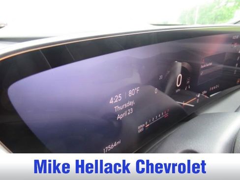 Used 2025 Buick Enclave Preferred FWD image 8