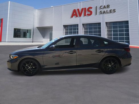 Used 2025 Honda Civic Sport image 2