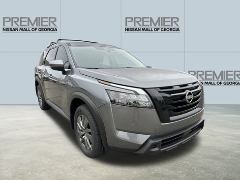 New 2025 Nissan Pathfinder SV w/ SV Premium Package image 3