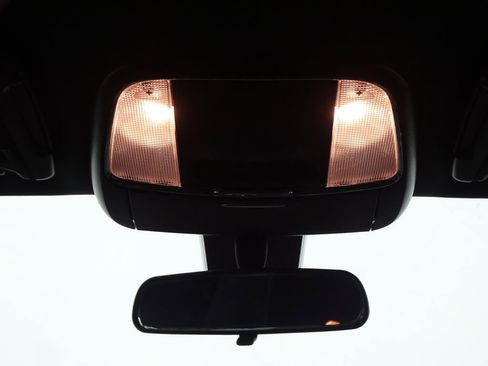 Used 2019 Dodge Charger SXT image 21