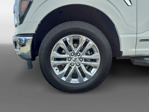 Used 2024 Ford F150 Lariat w/ FX4 Off-Road Package image 16