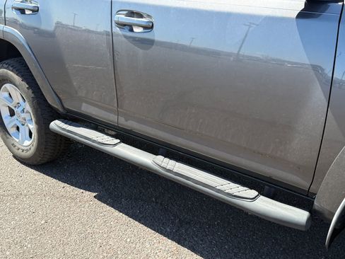 Used 2018 Toyota 4Runner SR5 Premium AWD/4WD image 8