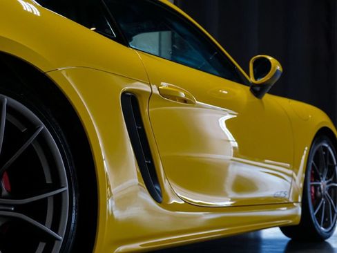 Used 2019 Porsche 718 Cayman RWD image 51