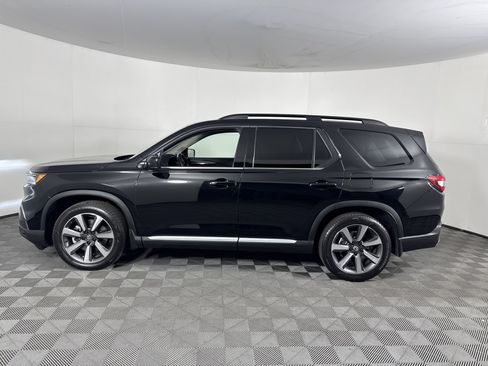 Certified 2023 Honda Pilot Elite image 7