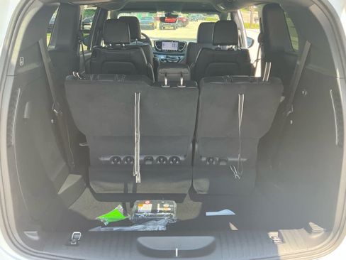 New 2027 Chrysler Pacifica Select w/ Family Tech Group FWD image 22