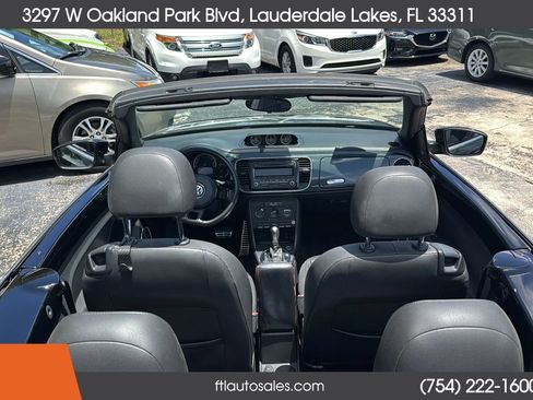 Used 2013 Volkswagen Beetle 2.0T FWD image 21
