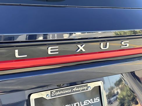 Used 2025 Lexus TX 350 AWD image 17