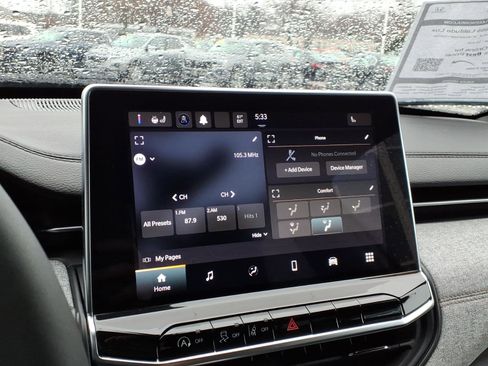 Used 2023 Jeep Compass Latitude image 18