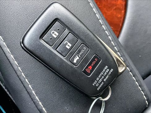 Used 2018 Lexus RX 350L image 14