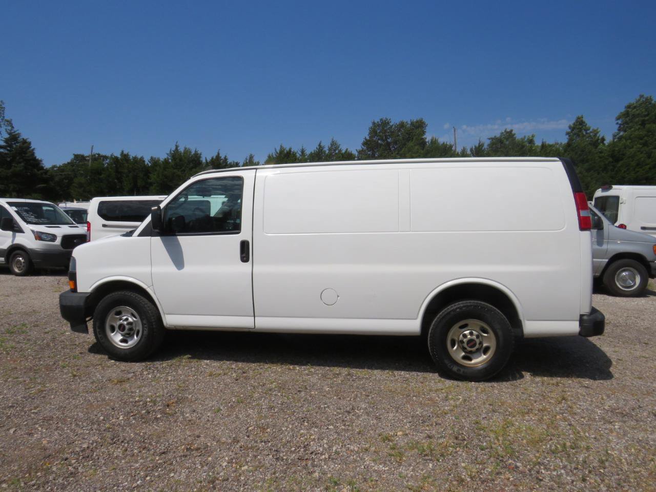 Used 2019 GMC Savana 2500 w/ Driver Convenience Package RWD image 8