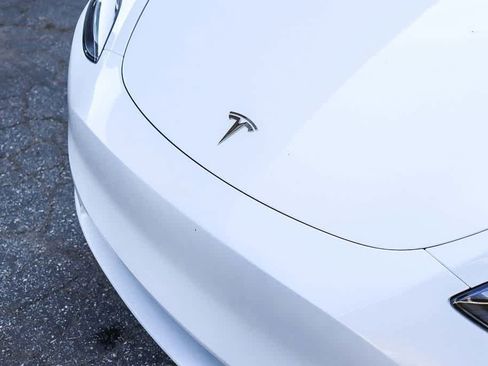 Used 2024 Tesla Model Y 2WD image 8