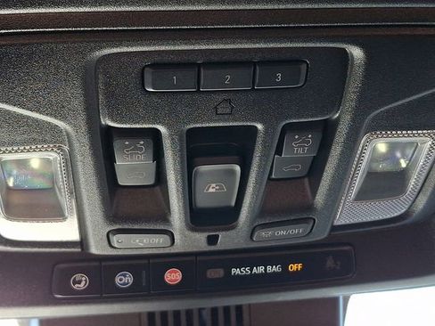 Used 2025 GMC Sierra 1500 Denali Ultimate AWD/4WD image 27