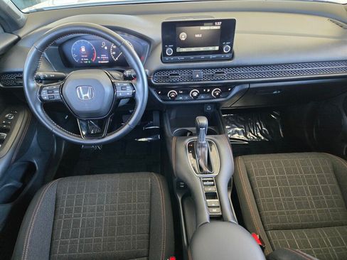 Certified 2025 Honda HR-V Sport image 10