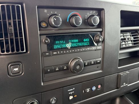 Used 2020 GMC Savana 2500 w/ Driver Convenience Package image 22