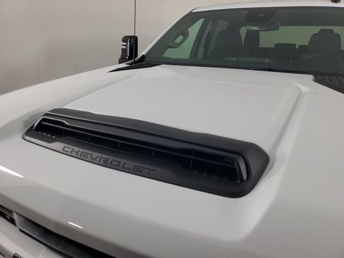New 2026 Chevrolet Silverado 2500 Custom w/ Custom Value Package AWD/4WD image 11