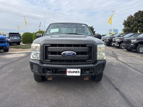 Used 2011 Ford F250 XL w/ Skid Plate Pkg image 2