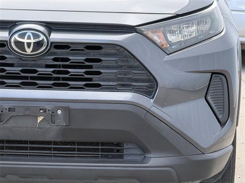 Used 2019 Toyota RAV4 LE w/ Carpet Mat Package image 9