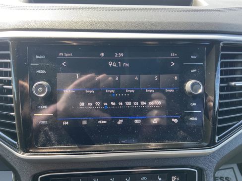 Used 2022 Volkswagen Atlas Cross Sport SEL Premium R-Line image 44